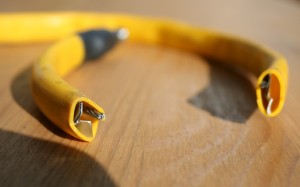 Geschenkband Gute Idee (Stahlband und Stahlseil), schlechte Durchführung???